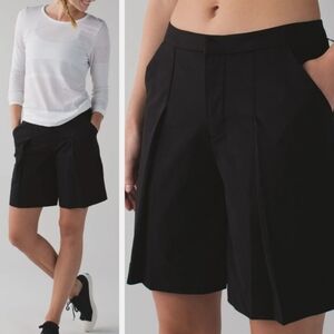 Lululemon Long Story Shorts Reflective Relaxed Bermuda Black, Poseidon Blue Sz 8
